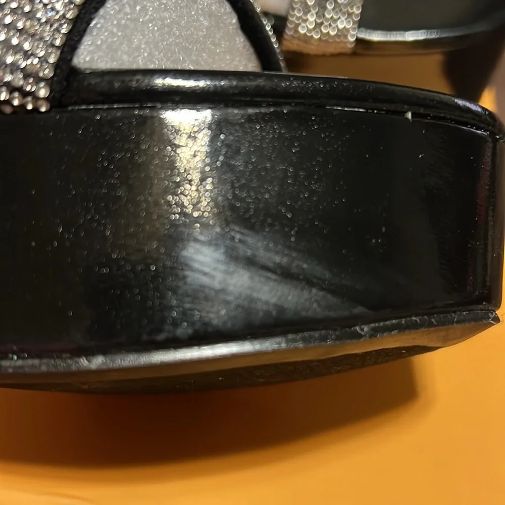 NWT CHASE AND CHLOE Alessia Rhinestone Platform Heels